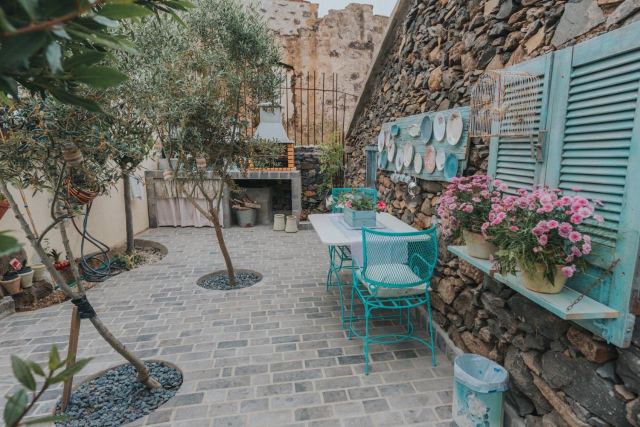 アデヘ Casa Leandra Con Jacuzziゲストハウス エクステリア 写真